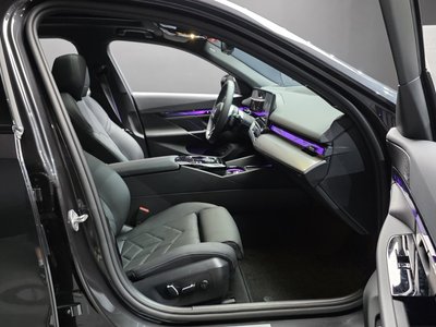 2025 BMW 5 SERIES thumbnail 16