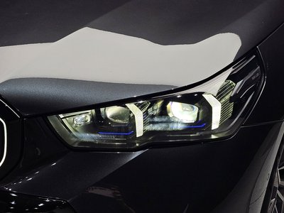 2025 BMW 5 SERIES photo 9