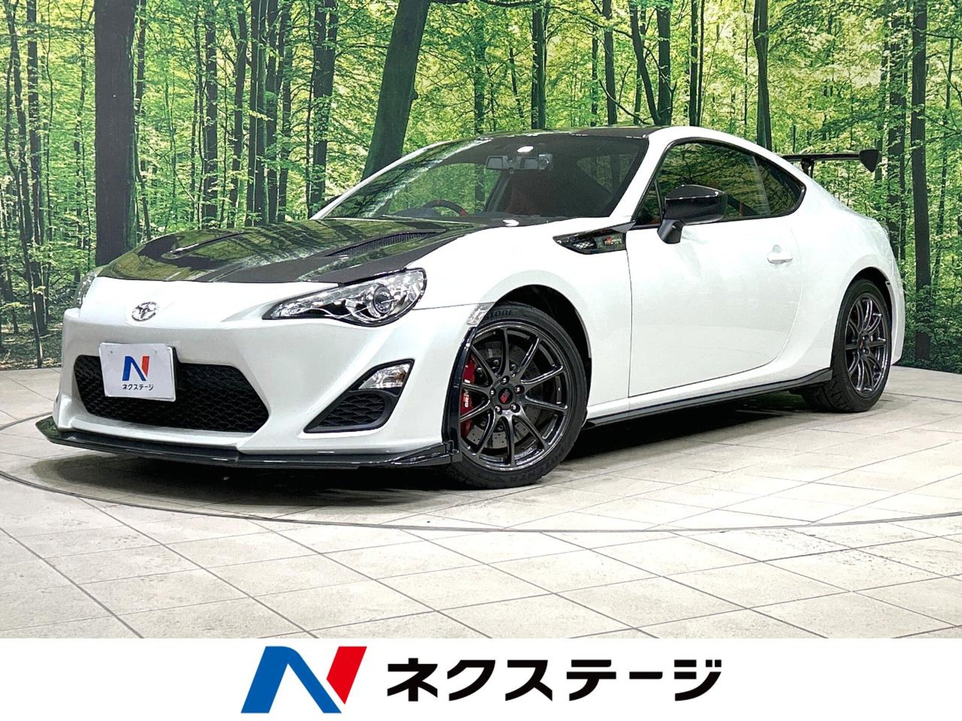 TOYOTA 86 - View 1