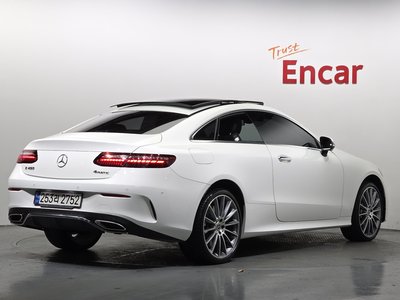 MERCEDES-BENZ E-CLASS - 4