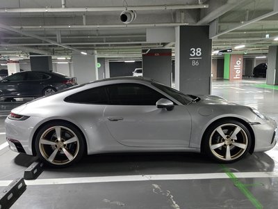 PORSCHE 911 - 5