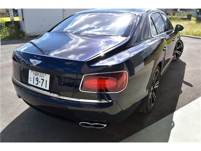 BENTLEY FLYING SPUR - 5