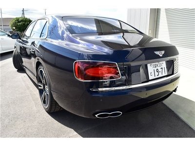 BENTLEY FLYING SPUR - 7