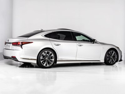 2021 Lexus LS — миниатюра 20