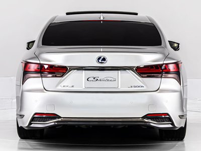 2021 Lexus LS — миниатюра 19