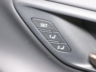 TOYOTA CROWN SPORT - 10