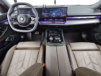 2025 BMW 5 SERIES 照片 5