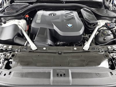 2025 BMW 5 SERIES 照片 7
