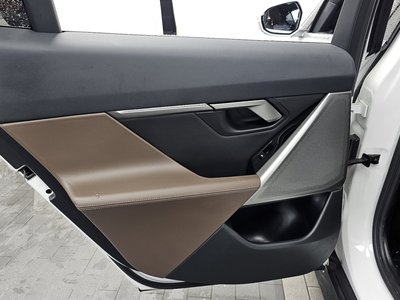 2025 BMW 5 SERIES — миниатюра 15