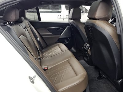 2025 BMW 5 SERIES — миниатюра 18