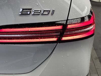 2025 BMW 5 SERIES 照片 10