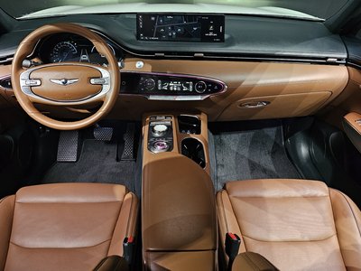صورة 4 لـ 2024 Genesis GV70