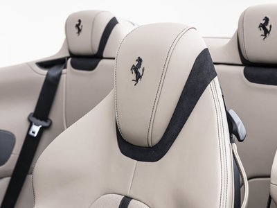 صورة 3 لـ 2023 FERRARI ROMA SPIDER