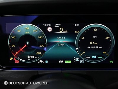 MERCEDES-BENZ E-CLASS - 8
