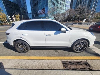 PORSCHE CAYENNE - 3