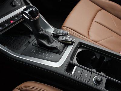 2025 AUDI Q3 thumbnail 12