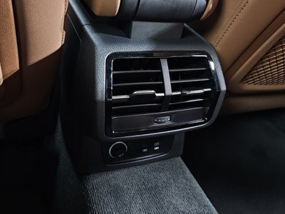 2025 AUDI Q3 thumbnail 31