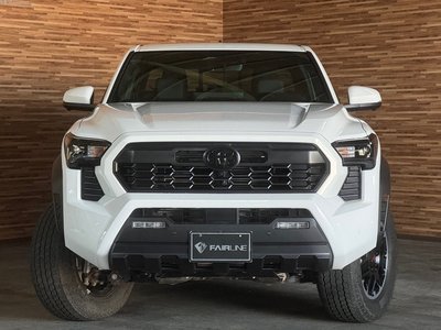 TOYOTA TACOMA - 6