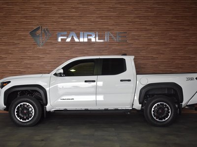 TOYOTA TACOMA - 3