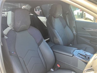 صورة مصغرة 13 لـ 2025 BMW 5 SERIES