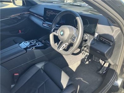 صورة مصغرة 12 لـ 2025 BMW 5 SERIES
