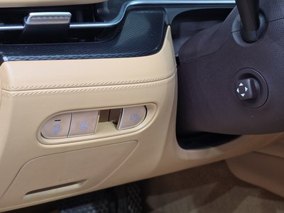 2022 Genesis G90 (RS4) — миниатюра 15