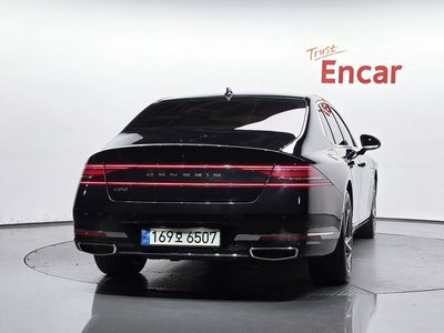 صورة 3 لـ 2022 Genesis G90 (RS4)
