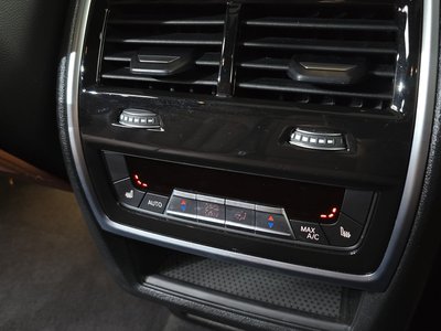 2025 BMW X5 缩略图 31