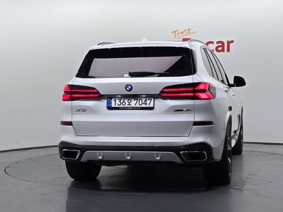 صورة 4 لـ 2025 BMW X5