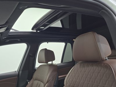 2025 BMW X5 缩略图 23