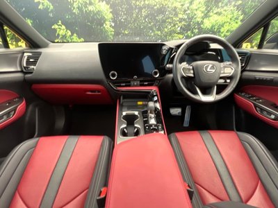 صورة 2 لـ 2023 Lexus NX