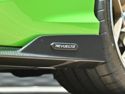 صورة مصغرة 34 لـ 2025 Lamborghini REVUELTO