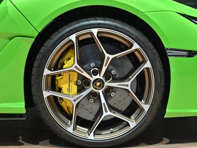 صورة مصغرة 36 لـ 2025 Lamborghini REVUELTO
