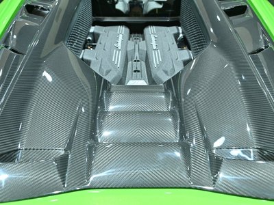 صورة 2 لـ 2025 Lamborghini REVUELTO