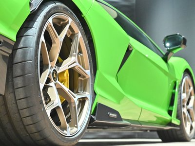 صورة مصغرة 18 لـ 2025 Lamborghini REVUELTO