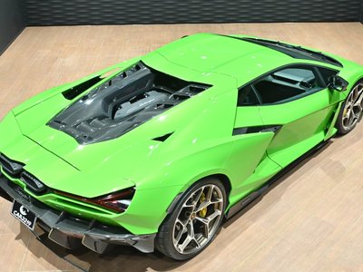 صورة 9 لـ 2025 Lamborghini REVUELTO