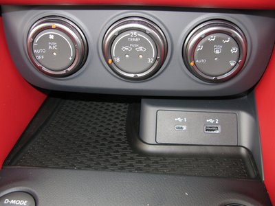 2025 Nissan FAIRLADY Z — миниатюра 19