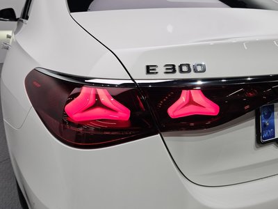 MERCEDES-BENZ E-CLASS - 10