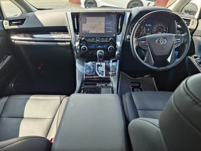 TOYOTA ALPHARD - 9