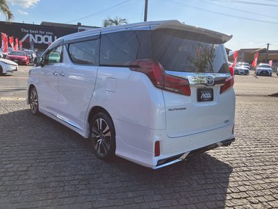 TOYOTA ALPHARD - 3