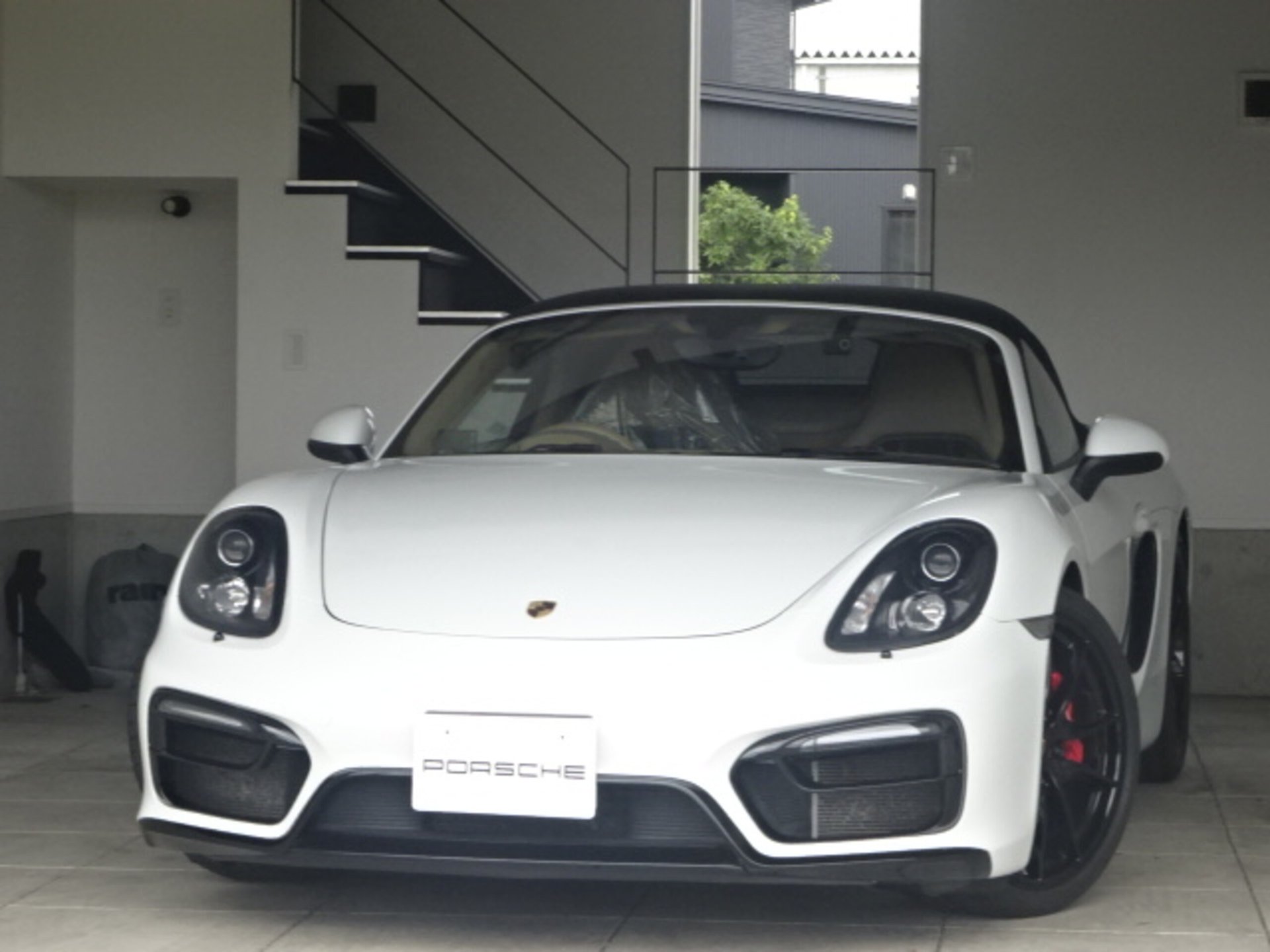 PORSCHE BOXSTER - View 1
