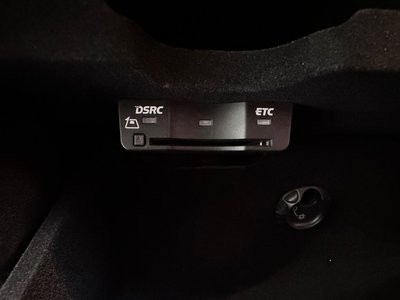 BENTLEY BENTAYGA - 4