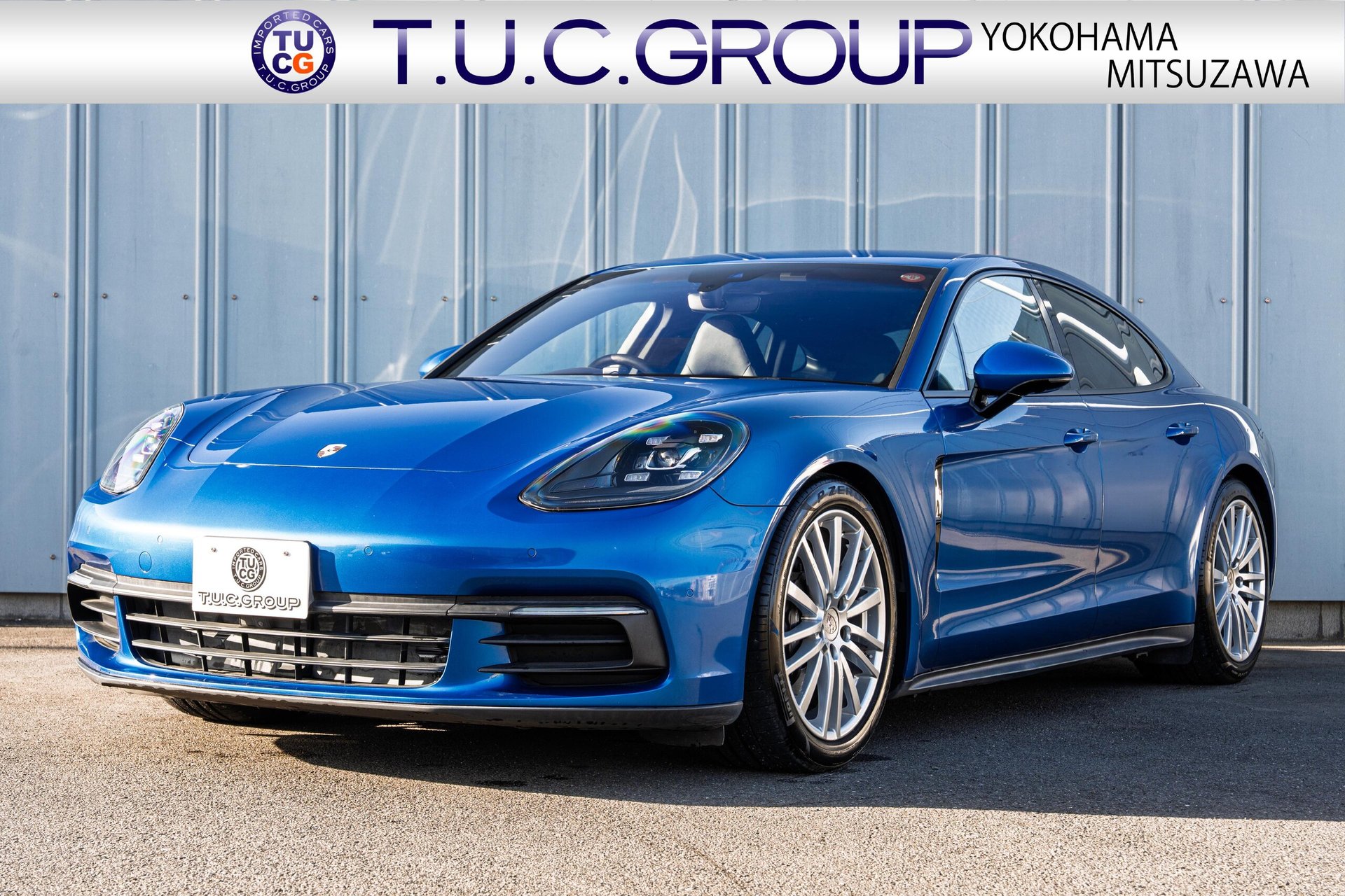 PORSCHE PANAMERA - View 1