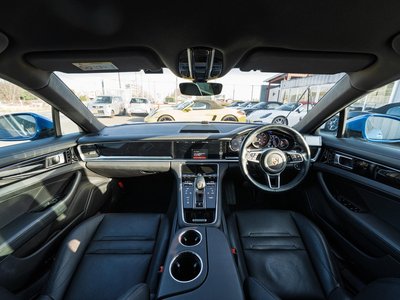 PORSCHE PANAMERA - 6