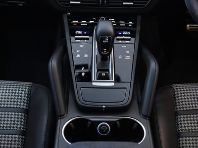 2020 Porsche CAYENNE 缩略图 50