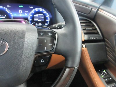 صورة 10 لـ 2023 Toyota VELLFIRE