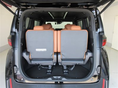 صورة مصغرة 18 لـ 2023 Toyota VELLFIRE
