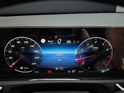 MERCEDES-BENZ CLA - 8