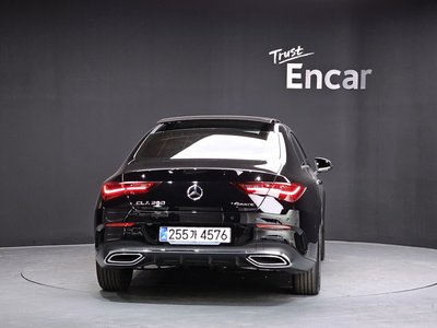 MERCEDES-BENZ CLA - 3