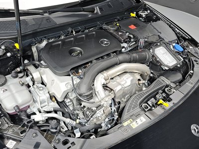 MERCEDES-BENZ CLA - 7